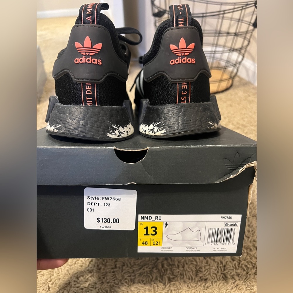 Adidas NMD R1 - Picture 2 of 5